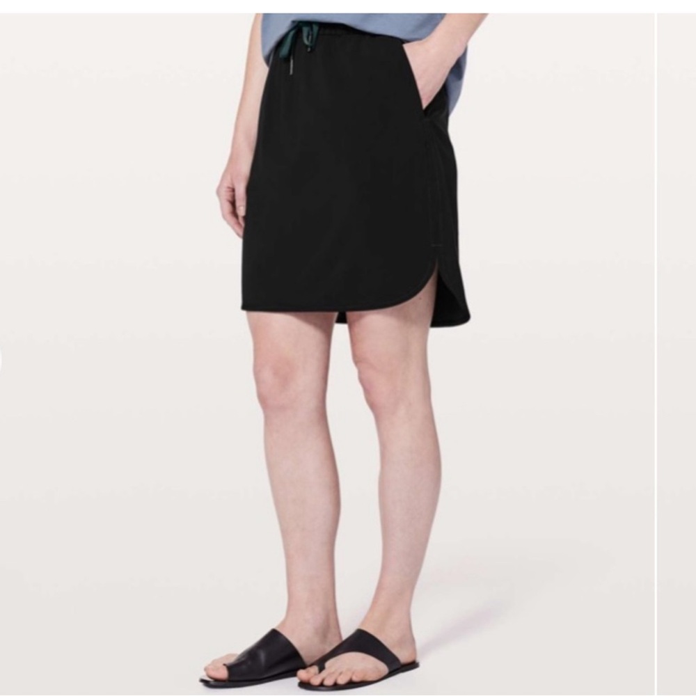 LULU lemon black skirt